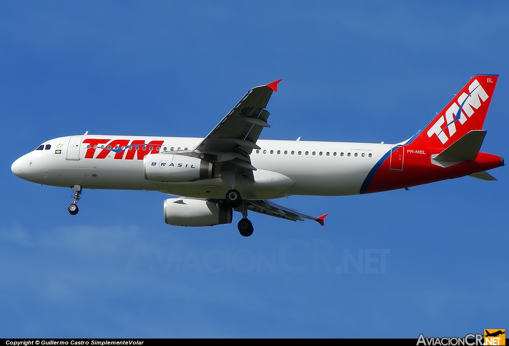 PR-MBL - Airbus A320-214 - TAM