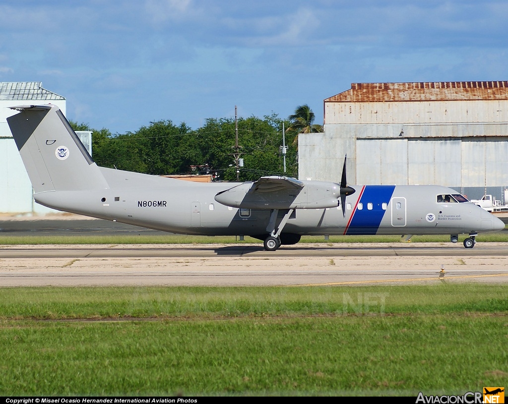 N806MR - De Havilland Canada DHC-8-315(MSA) Dash 8 - USA - Customs