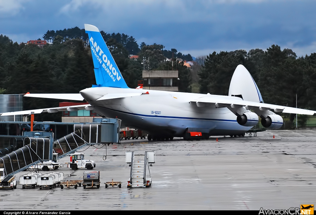 UR-82027 - Antonov AN-124-100M Ruslan - International Cargo Transporter