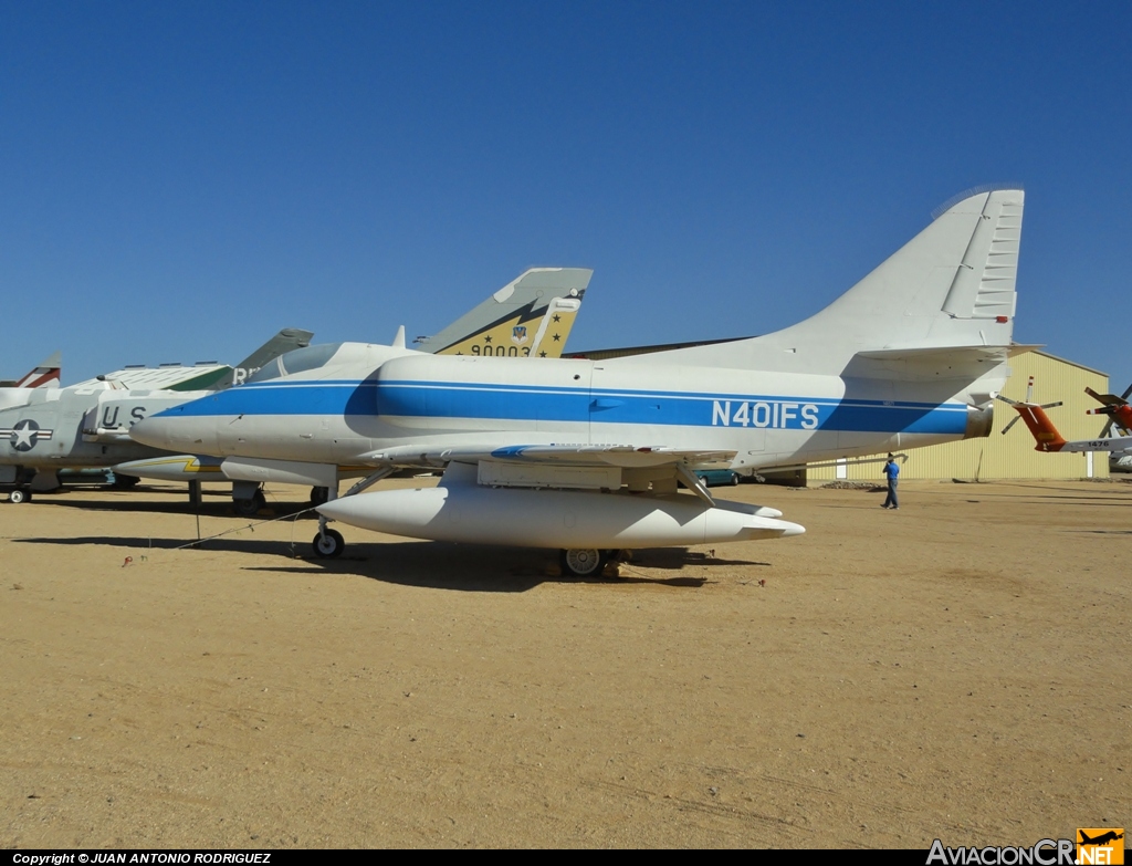 N401FS - Douglas A-4C Skyhawk - Desconocida