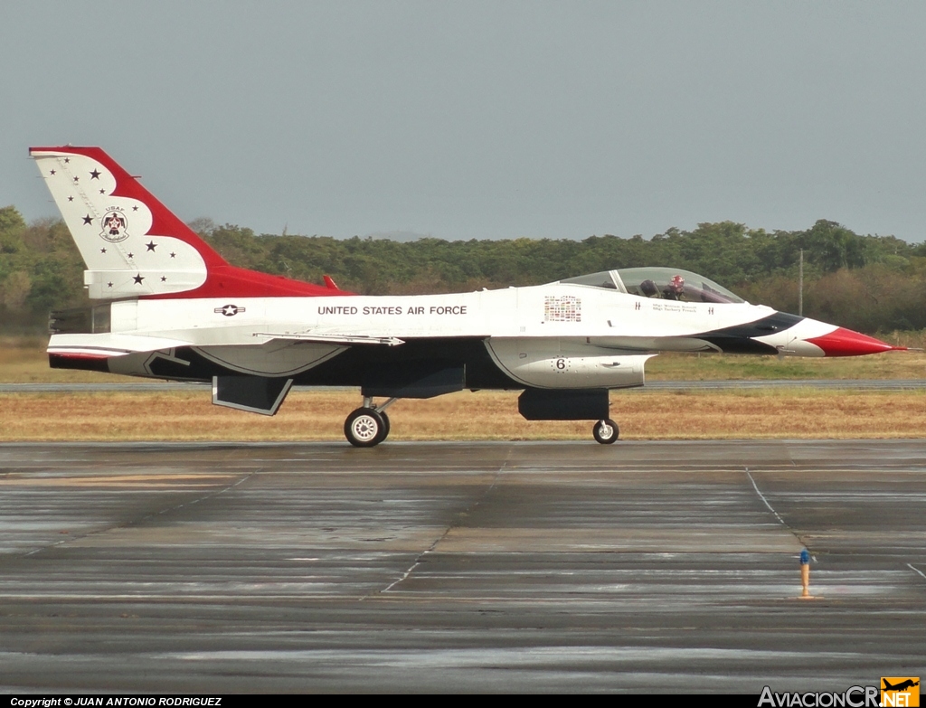 92-3898 / - General Dynamics F-16CJ Fighting Falcon - USAF Thunderbirds