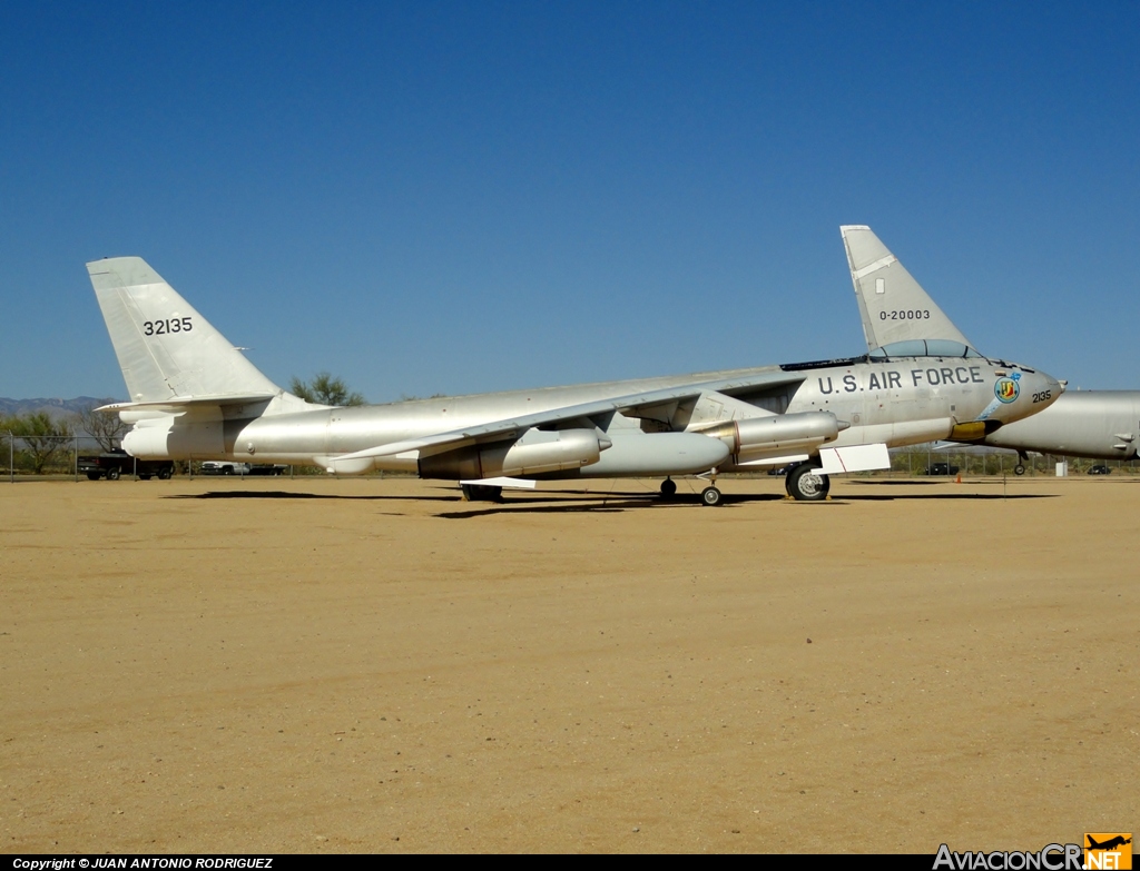53-2135 - Boeing EB-47E Stratojet - USA - Air Force