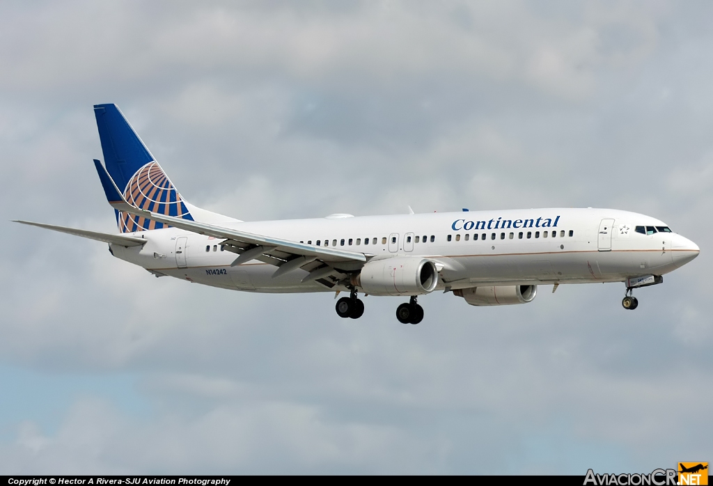 N14242 - Boeing 737-824 - Continental Airlines