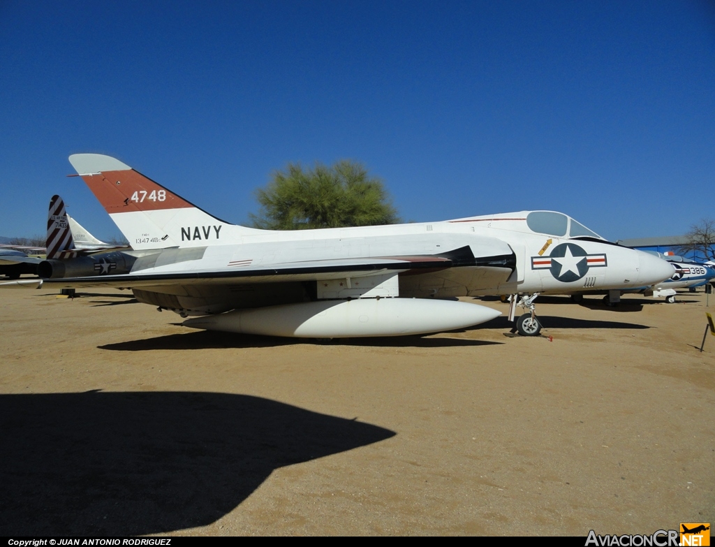 134748 - Douglas F-6A Skyray (F4D-1) - USA - Marina/NAVY