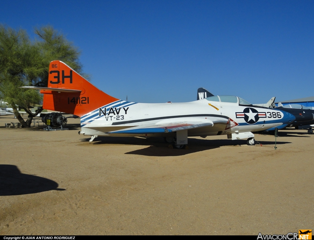141121 - Grumman TAF-9J Cougar - USA - Marina/NAVY
