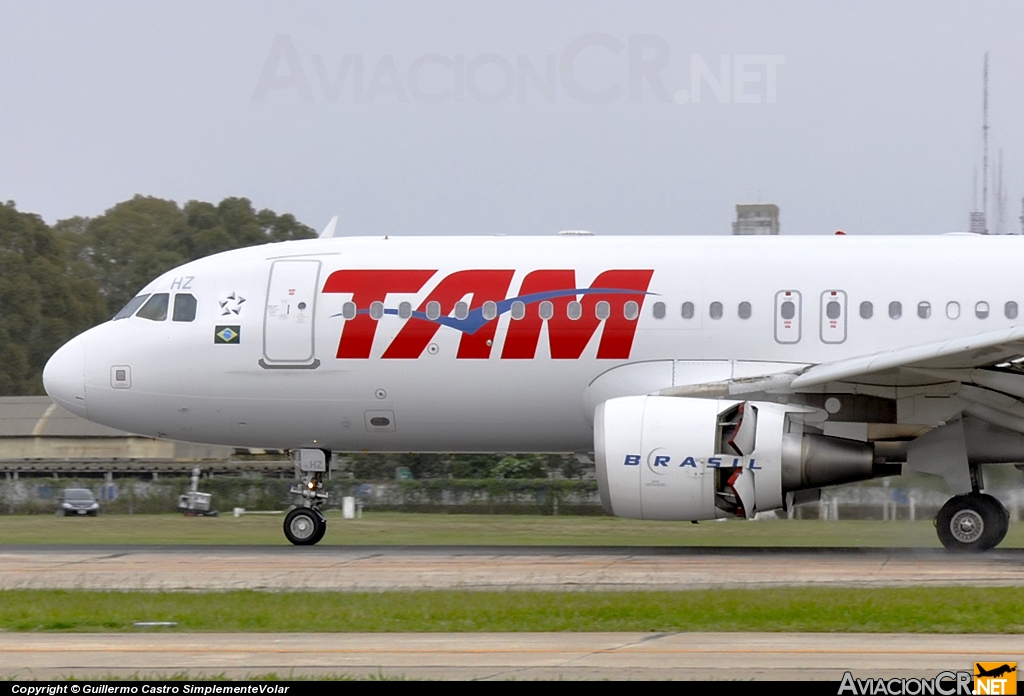 PR-MHZ - Airbus A320-214 - TAM