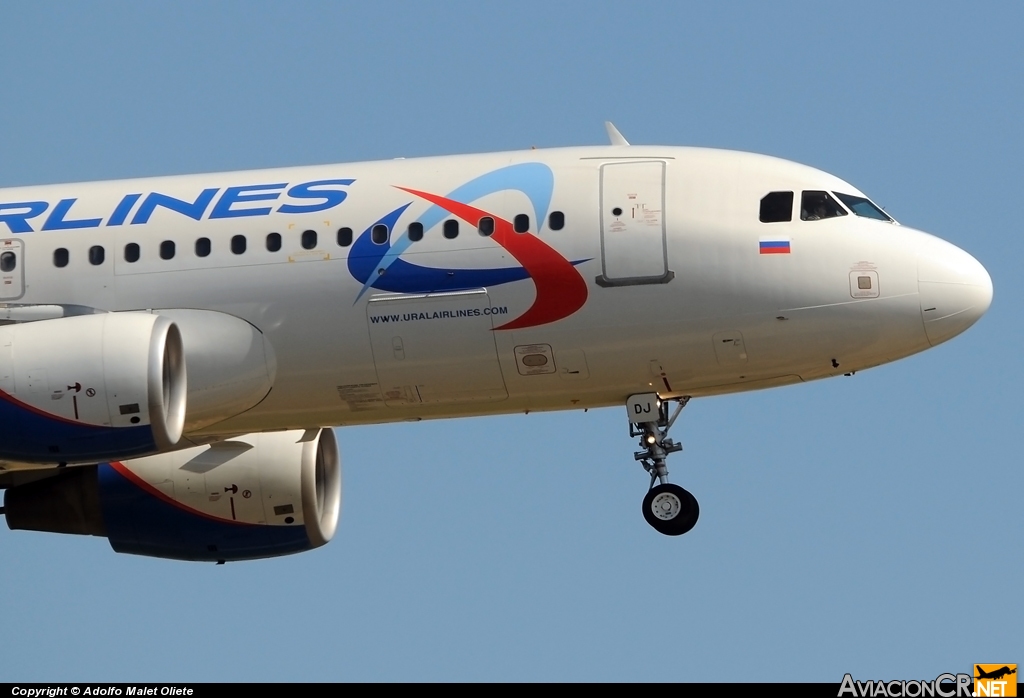 VQ-BDJ - Airbus A320-214 - Ural Airlines