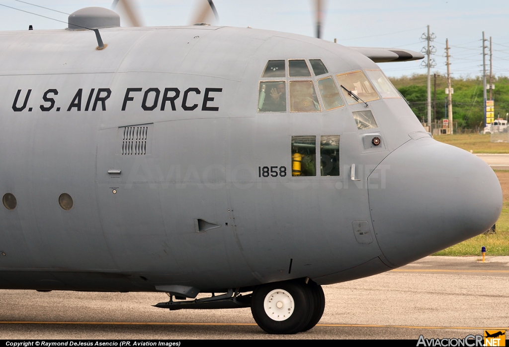 62-1858 - Lockheed C-130E Hercules (L-382) - USAF - United States Air Force - Fuerza Aerea de EE.UU