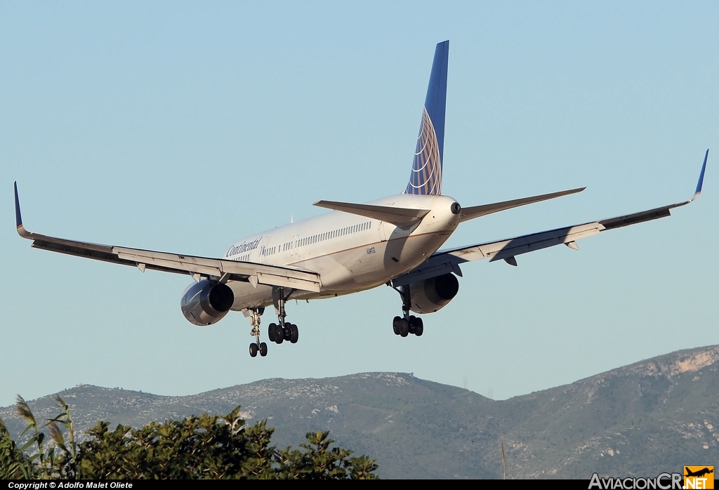 N34137 - Boeing 757-224 - Continental Airlines