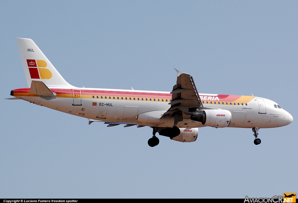 EC-HUL - Airbus A320-214 - Iberia
