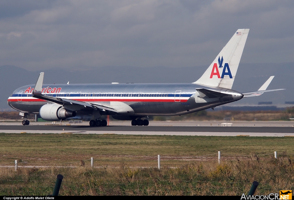N389AA - Boeing 767-323/ER - American Airlines