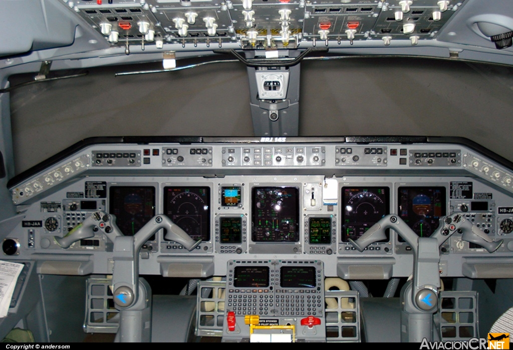 S/N - Embraer EMB-145 - Simulador.