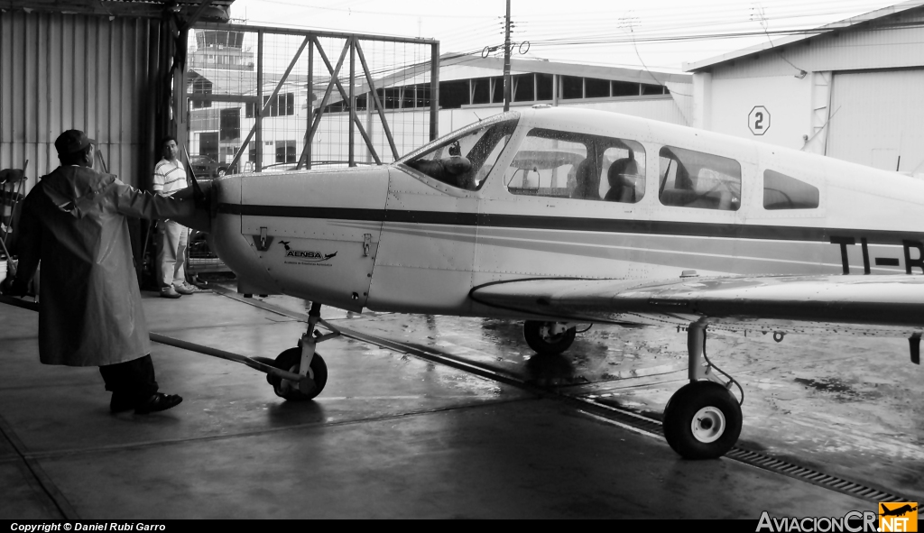 TI-BBI - Piper PA-28-161 Cherokee Warrior II - AENSA