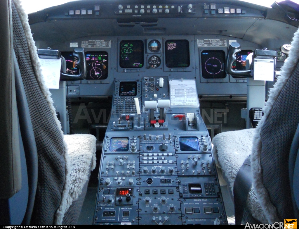 XA-UOZ - Canadair CL-600-2B19 Regional Jet CRJ-200ER - Aeromar