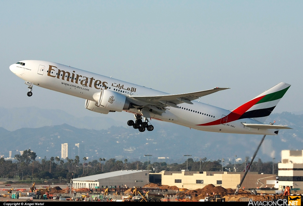 A6-EWJ - Boeing 777-21HLR - Emirates