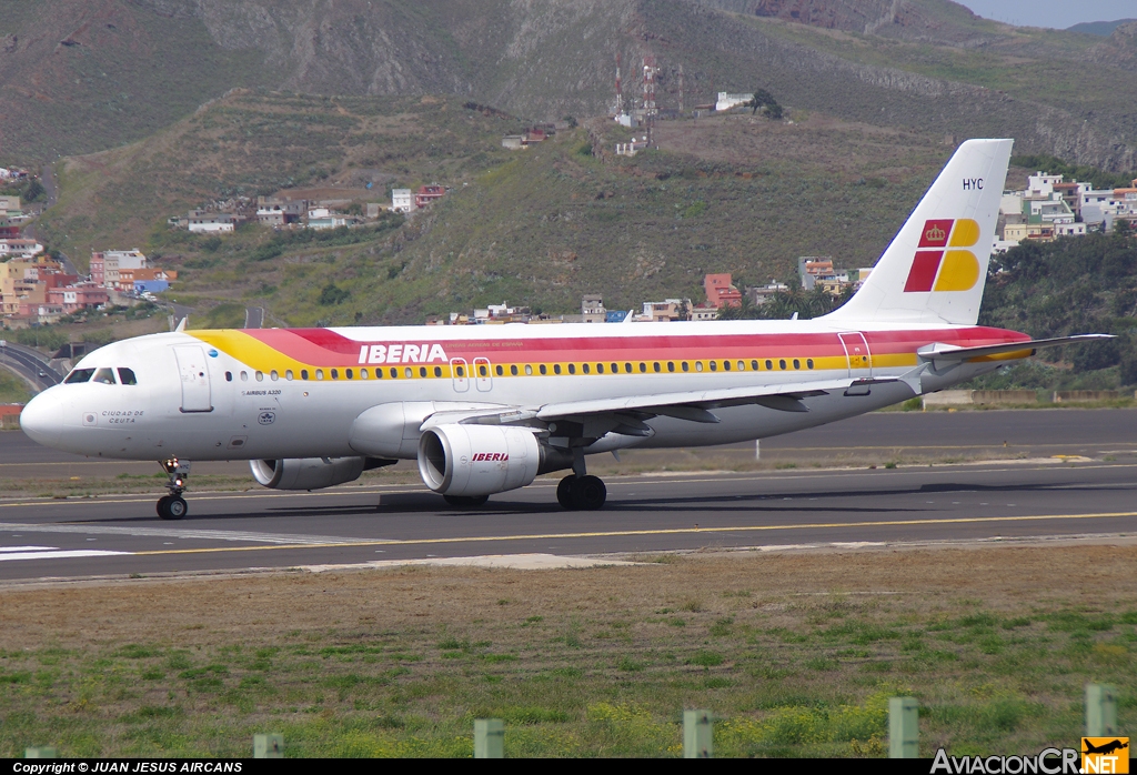 EC-HYC - Airbus A320-214 - Iberia