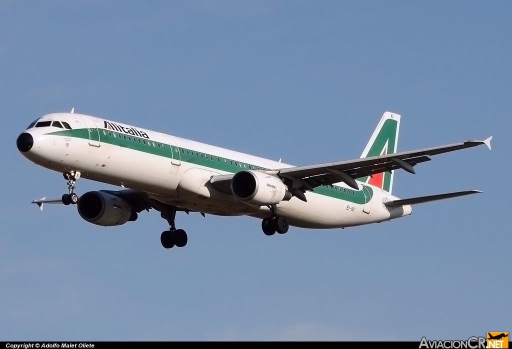 EI-IXI - Airbus A321-112 - Alitalia