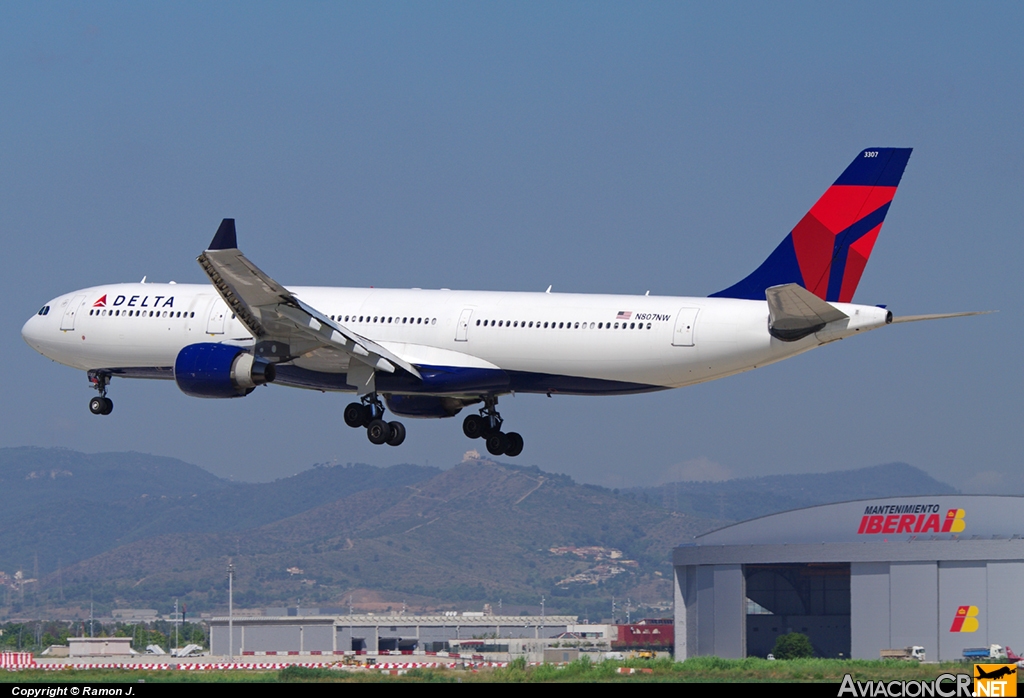 N807NW - Airbus A330-323X - Delta Air Lines