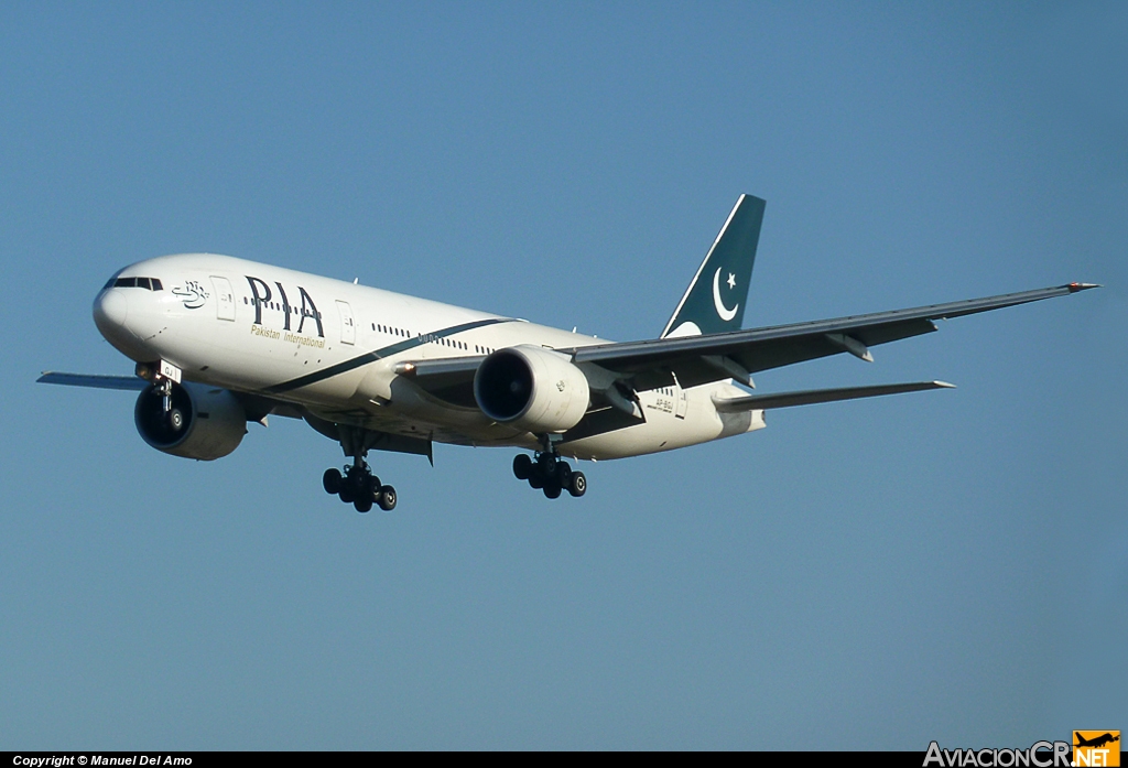 AP-BGJ - Boeing 777-240/ER - Pakistan International Airlines (PIA)