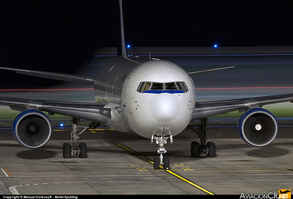N763BK - Boeing 767-3Z9(ER) - Ryan International Airlines