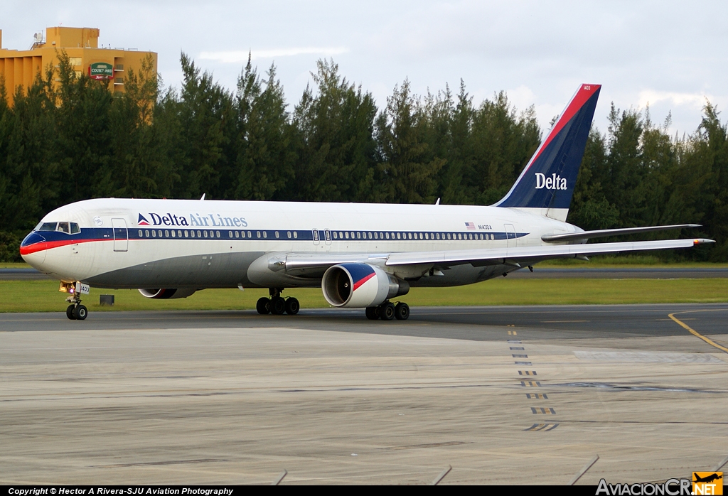 N143DA - Boeing 767-332 - Delta Air Lines