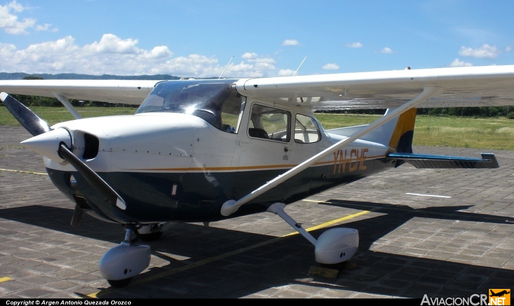 YN-CHE - Cessna 172 Skyhawk - Escuela de Aviación Golden Wings
