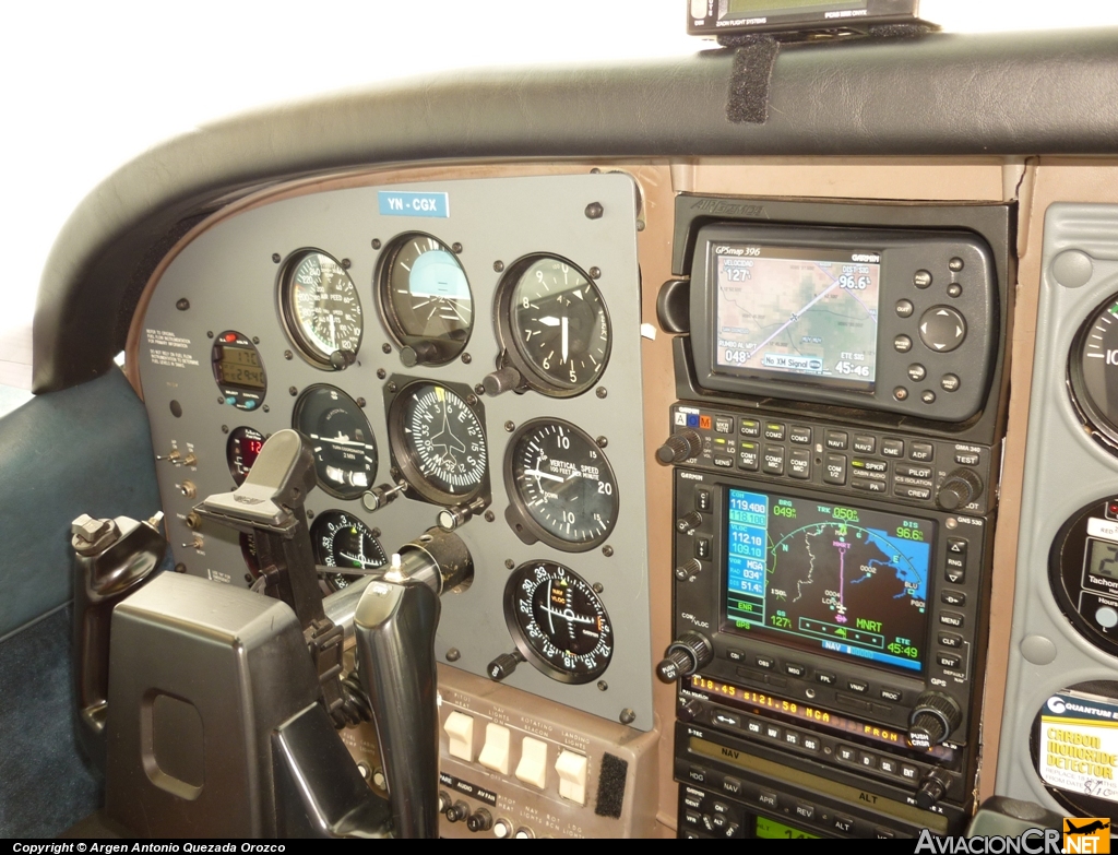 YN-CGX - Cessna 205 - Privado