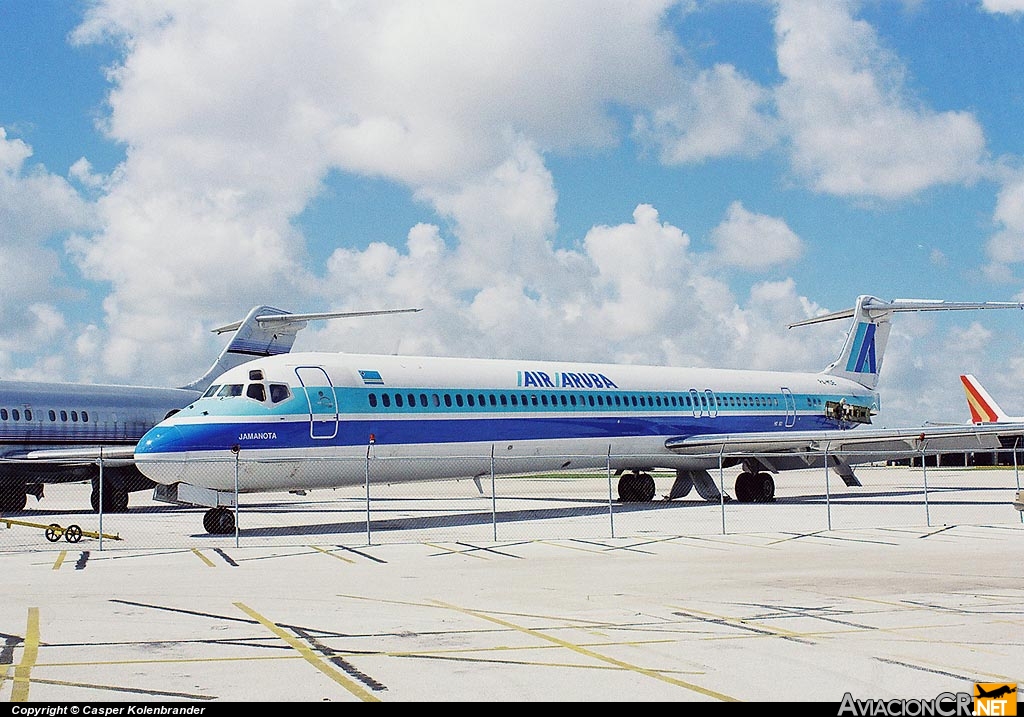 P4-MDE - McDonnell Douglas MD-83 (DC-9-83) - Air Aruba
