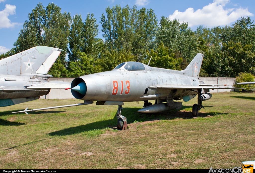 813 - Mikoyan-Gurevich MiG-21F-13 - Fuerza Aerea de Hungría