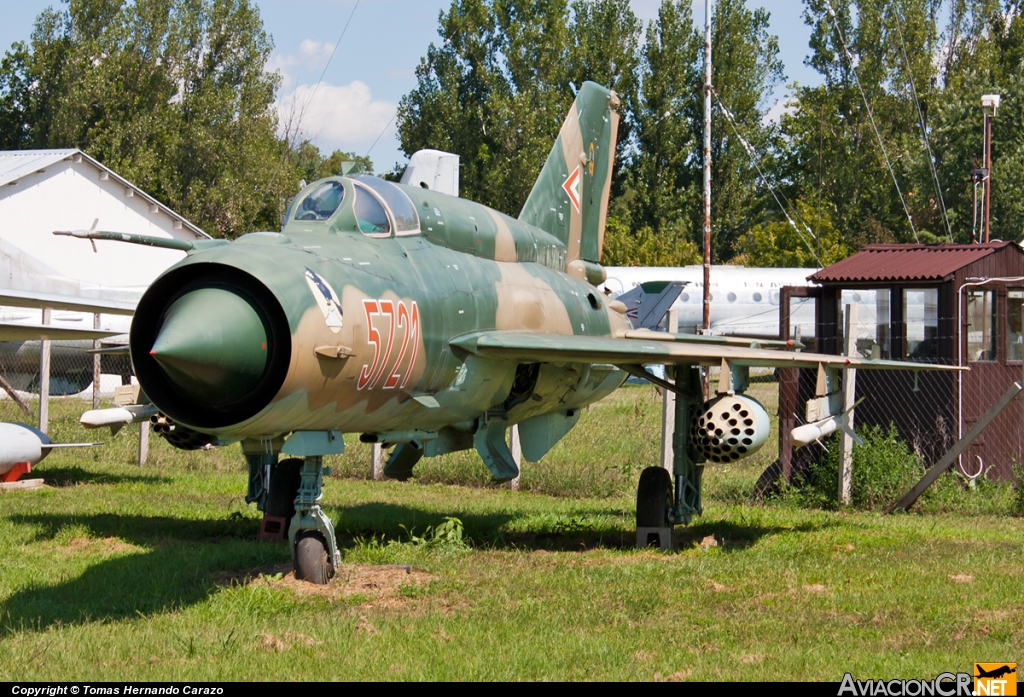 5721 - Mikoyan-Gurevich MiG-21bis - Fuerza Aerea de Hungría