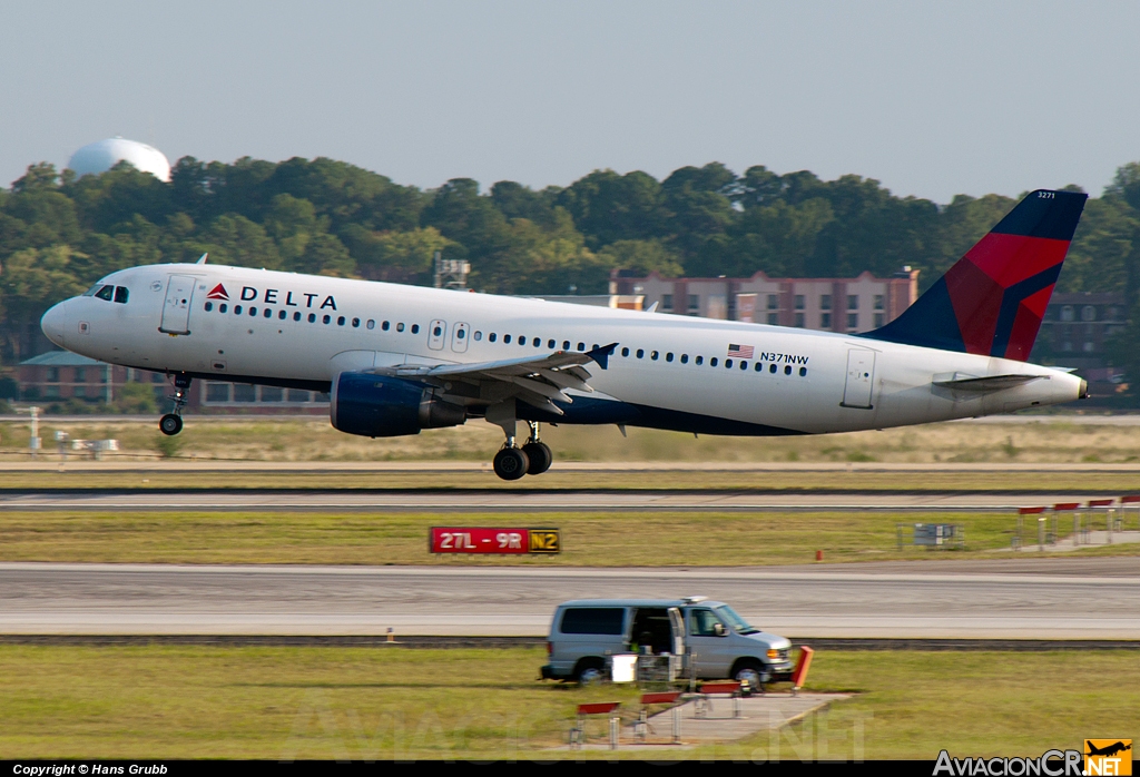 N371NW - Airbus A320-212 - Delta Airlines