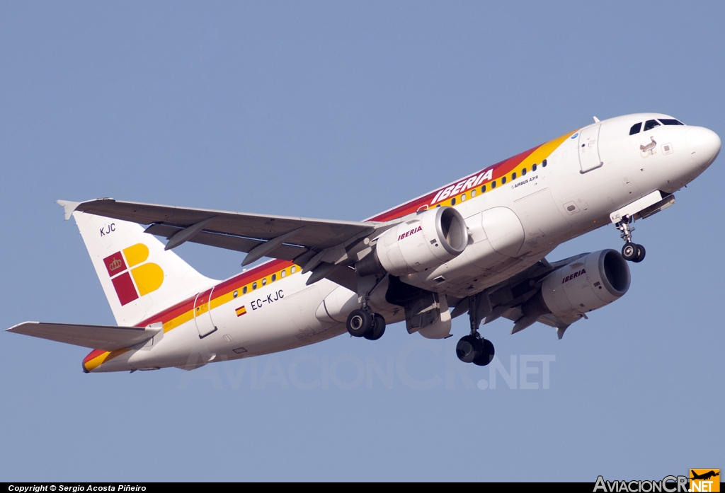 EC-KJC - Airbus A319-111 - Iberia