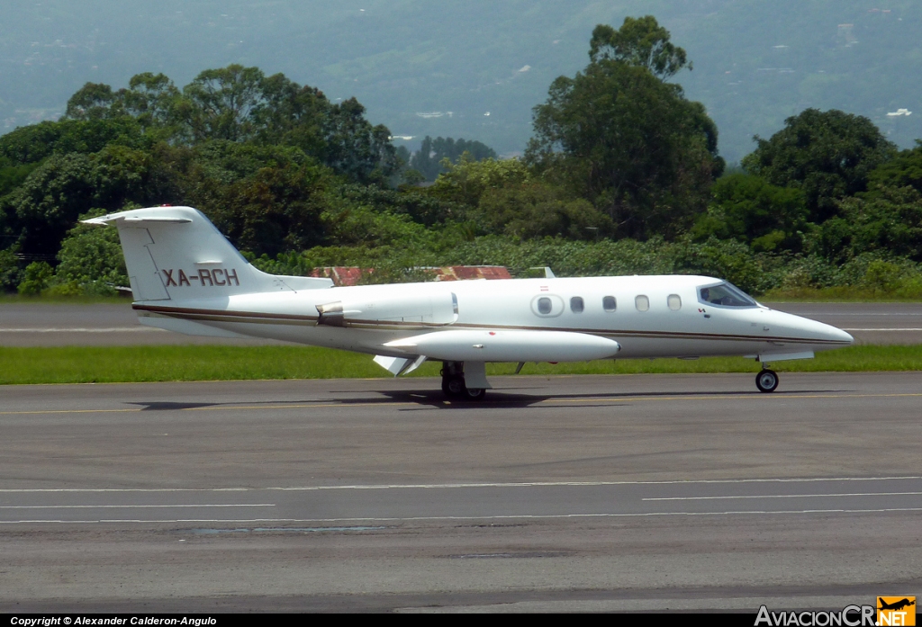 XA-RCH - Gates Lear Jet 25G - Privado