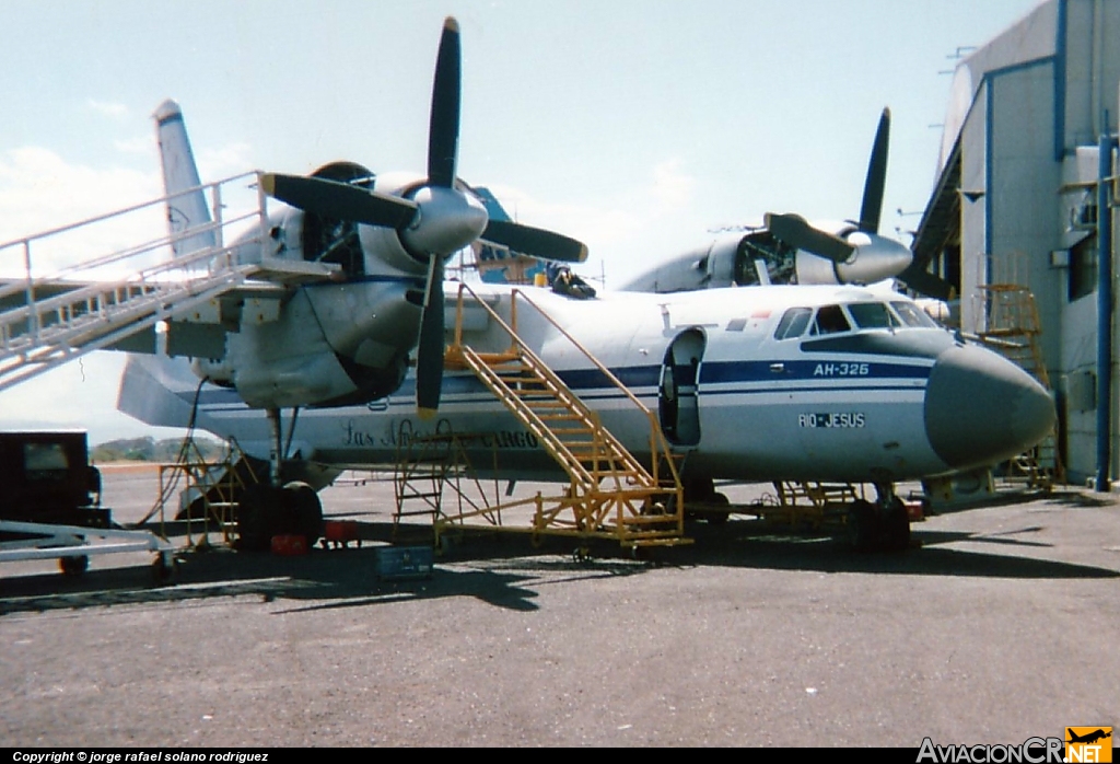 HP-1217AAK - Antonov An-32B - Aerovias Las Américas- Cargo.
