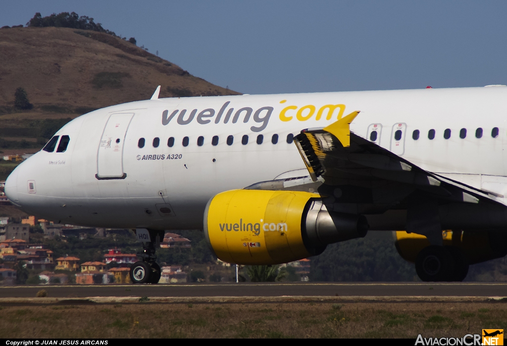 EC-HQI - Airbus A320-214 - Vueling
