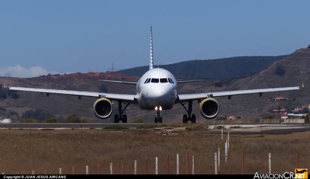 EC-HQI - Airbus A320-214 - Vueling