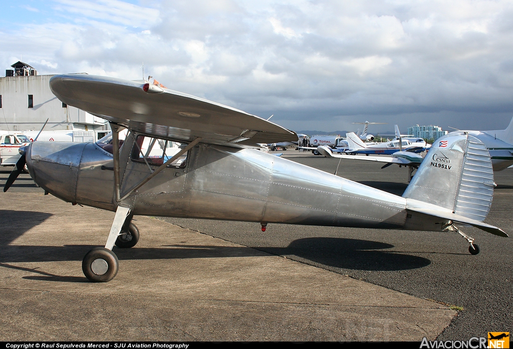 N1951V - Cessna 120 - Privado