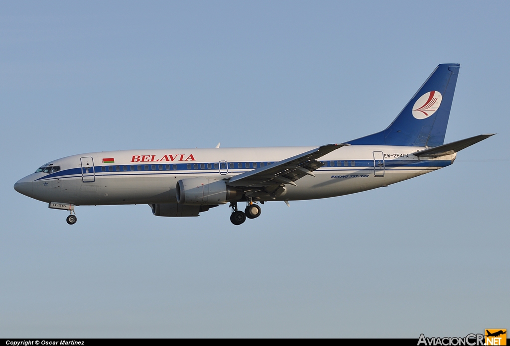 EW-254PA - Boeing 737-3Q8 - Belavia Belarusian Airlines