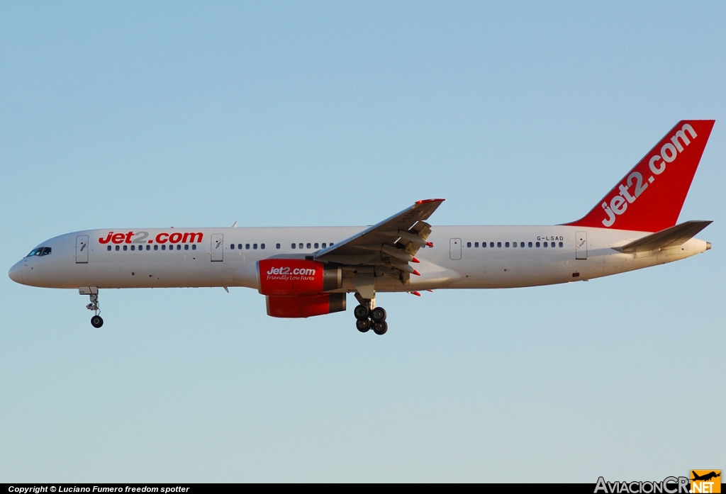 G-LSAD - Boeing 757-236 - Jet2.com