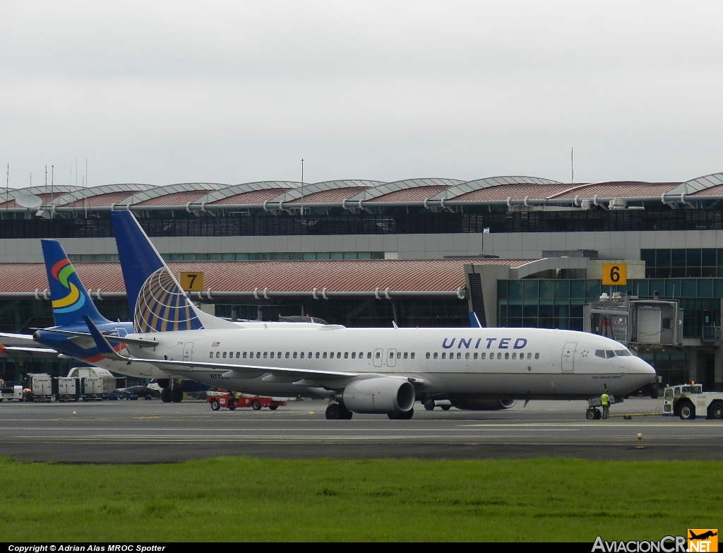 N77518 - Boeing 737-824 - United (Continental Airlines)
