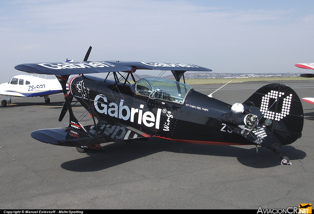 ZS-OOB - Pitts S-2B Special - Gabriel Wings
