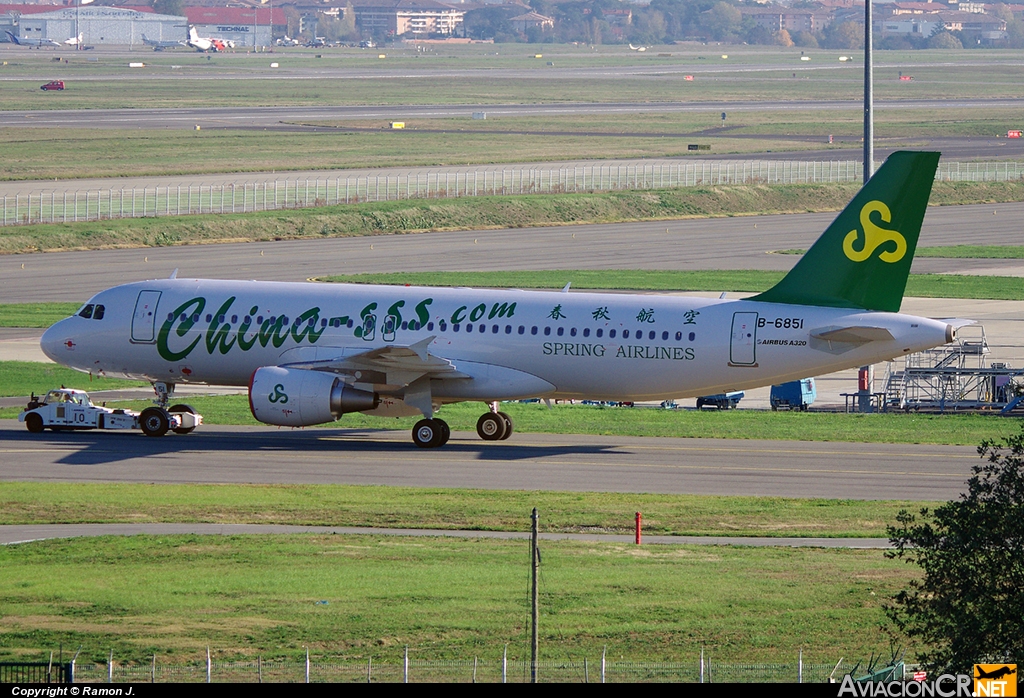 B-6851 - Airbus A320-214 - Spring Airlines