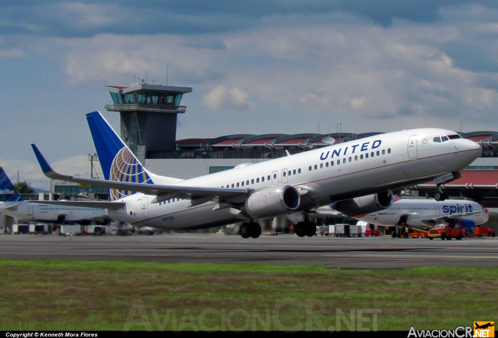 N11206 - Boeing 737-824 - UNITED (United-Continental)