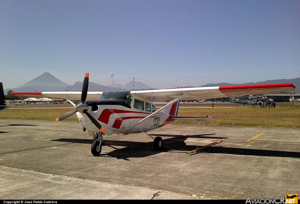 FAG 030 - Cessna 206H Stationair - Fuerza Aérea Guatemalteca