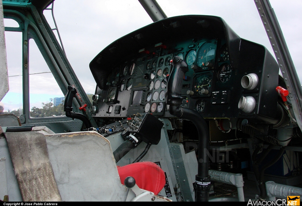 FAG-108 - Bell 212 (UH-1N) - Fuerza AÃ©rea Guatemalteca