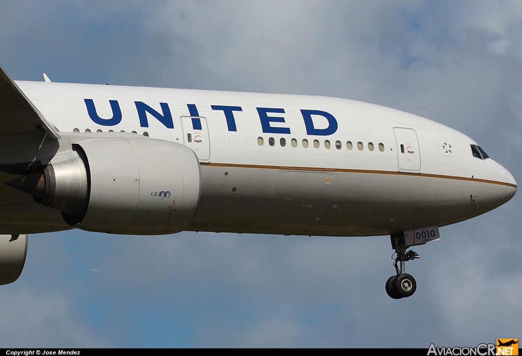 N76010 - Boeing 777-224(ER) - United Airlines (Continental Airlines)