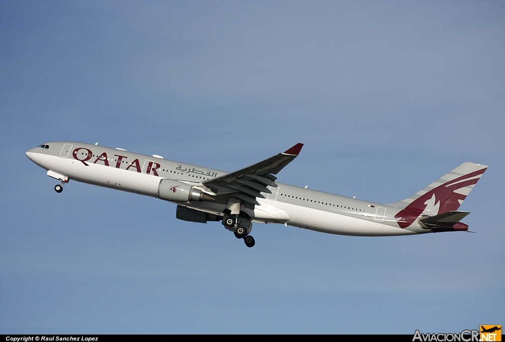 A7-AEF - Airbus A330-302 - Qatar Airways