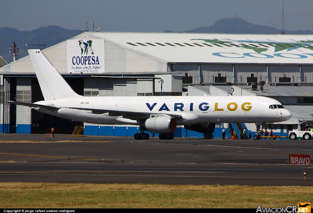 PR-LGN - Boeing 757-236(SF) - Varig Log