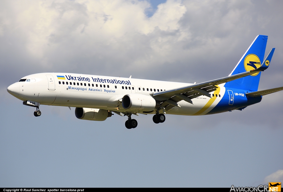 UR-PSB - Boeing 737-8HX - Ukraine International