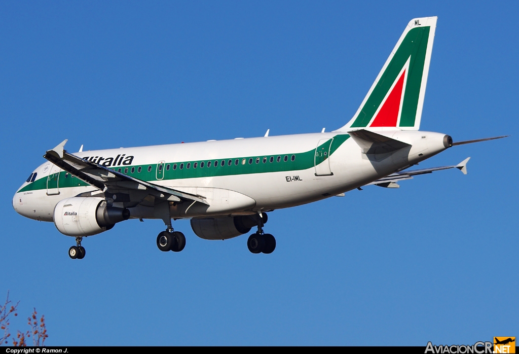 EI-IML - Airbus A319-112 - Alitalia